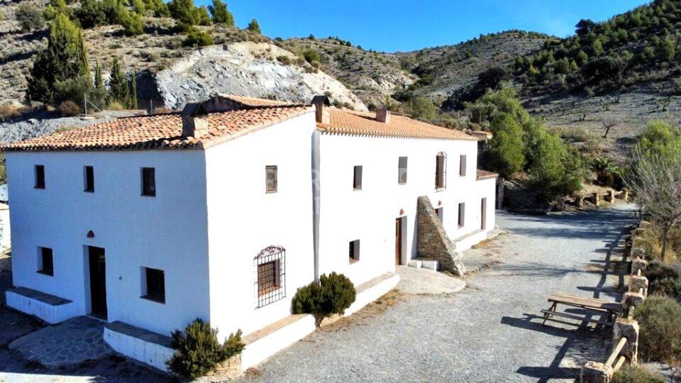 Fachada de casa rural en Taberno (Almería) - 0968